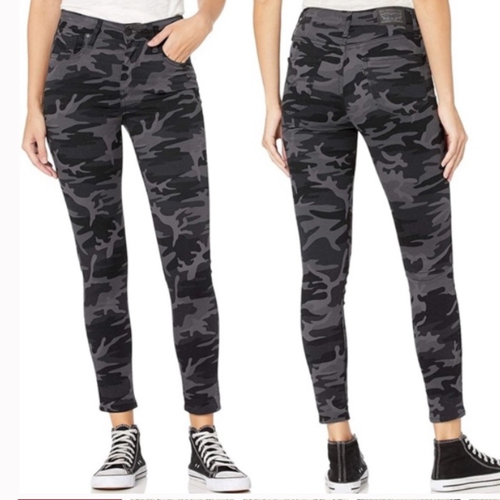 NWT Levi’s 721 Black Camouflage High Rise Skinny Ankle Pants